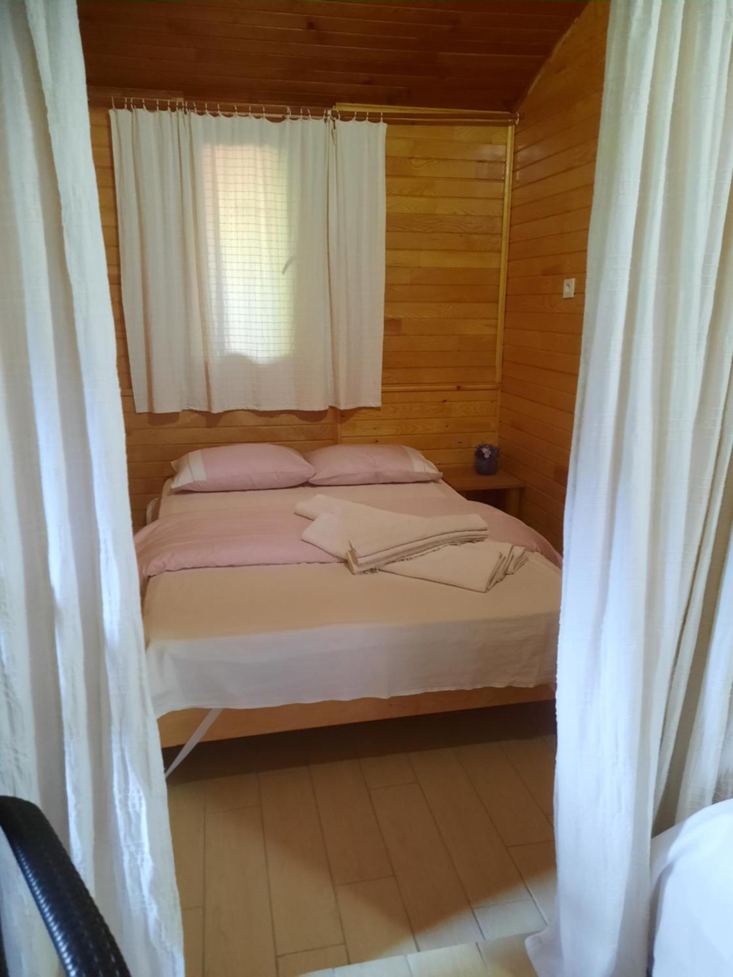 Cirali Kus Yuvasi Bed & Breakfast Phòng bức ảnh